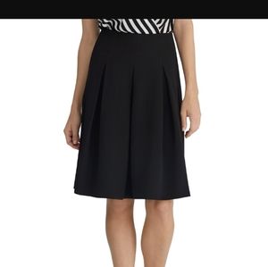 White House Black Market Black AW Soft Drape Skirt Sz 4 NWT